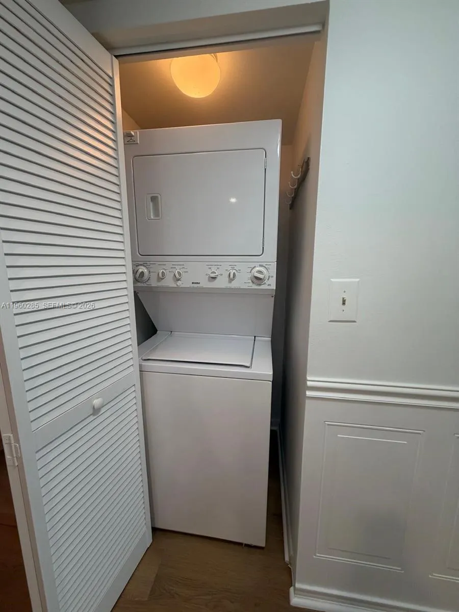 900 Colony Point Cir 505, Pembroke Pines, Florida, Pembroke Pines, Florida 3306, 1 Bedroom Bedrooms, 2 Rooms Rooms,1 BathroomBathrooms,Residential,For Sale,900 Colony Point Cir 505, Pembroke Pines, Florida ,A11960285