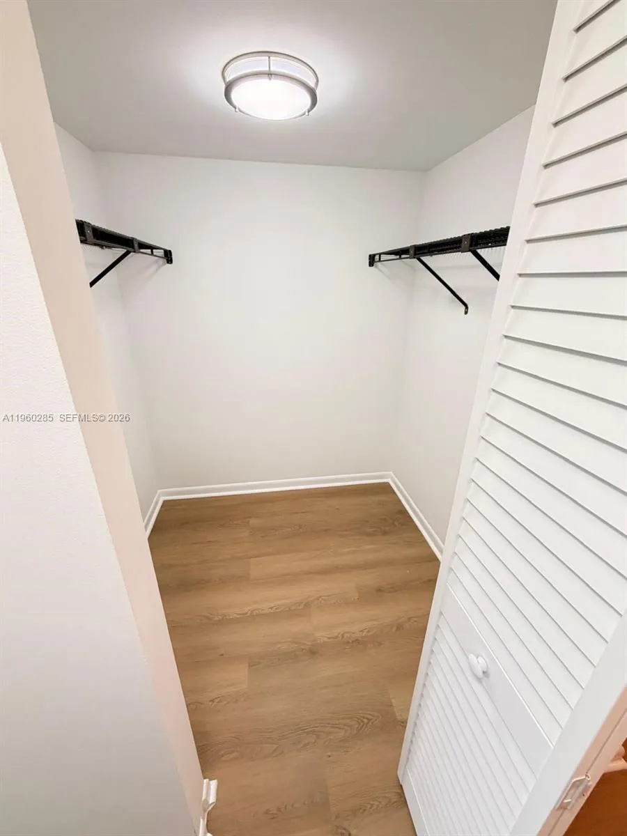 900 Colony Point Cir 505, Pembroke Pines, Florida, Pembroke Pines, Florida 3306, 1 Bedroom Bedrooms, 2 Rooms Rooms,1 BathroomBathrooms,Residential,For Sale,900 Colony Point Cir 505, Pembroke Pines, Florida ,A11960285