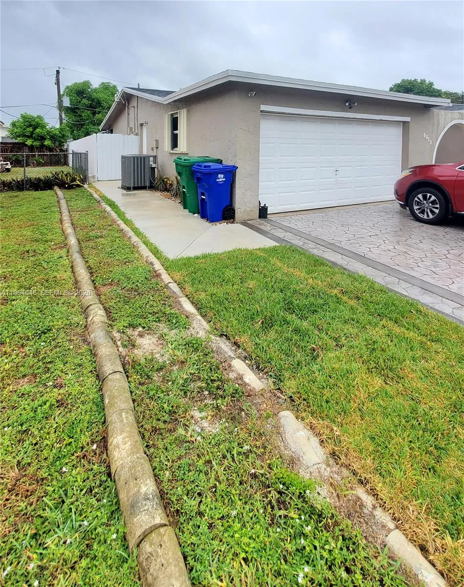 8613 Beekman Dr, Miramar, Florida 33025, Miramar, Florida 33025, 1 Bedroom Bedrooms, ,1 BathroomBathrooms,Residential Lease,For Rent,8613 Beekman Dr, Miramar, Florida 33025,A11954048