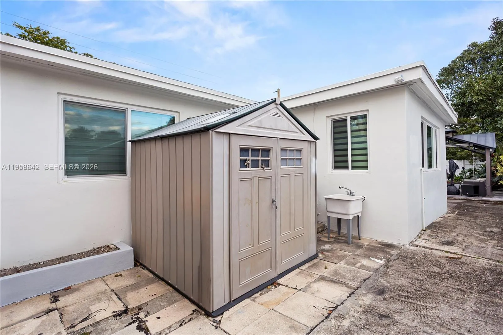 821 N 73rd Ter, Hollywood, Florida 33024, Hollywood, Florida 33024, 3 Bedrooms Bedrooms, 3 Rooms Rooms,2 BathroomsBathrooms,Residential,For Sale,821 N 73rd Ter, Hollywood, Florida 33024,A11958642