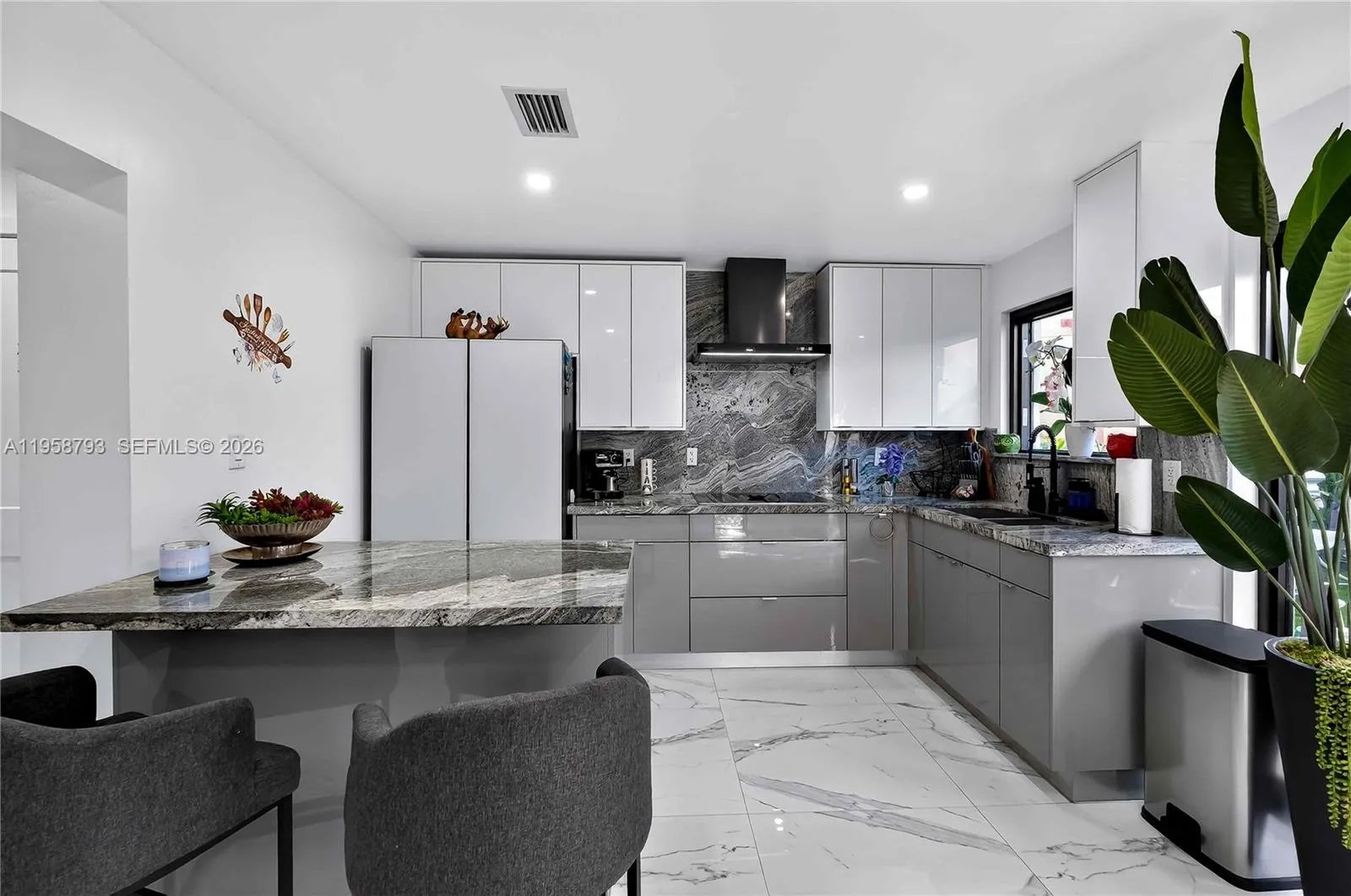 1594 W 73rd St, Hialeah, Florida 33014, Hialeah, Florida 33014, 3 Bedrooms Bedrooms, ,2 BathroomsBathrooms,Residential,For Sale,1594 W 73rd St, Hialeah, Florida 33014,A11958793
