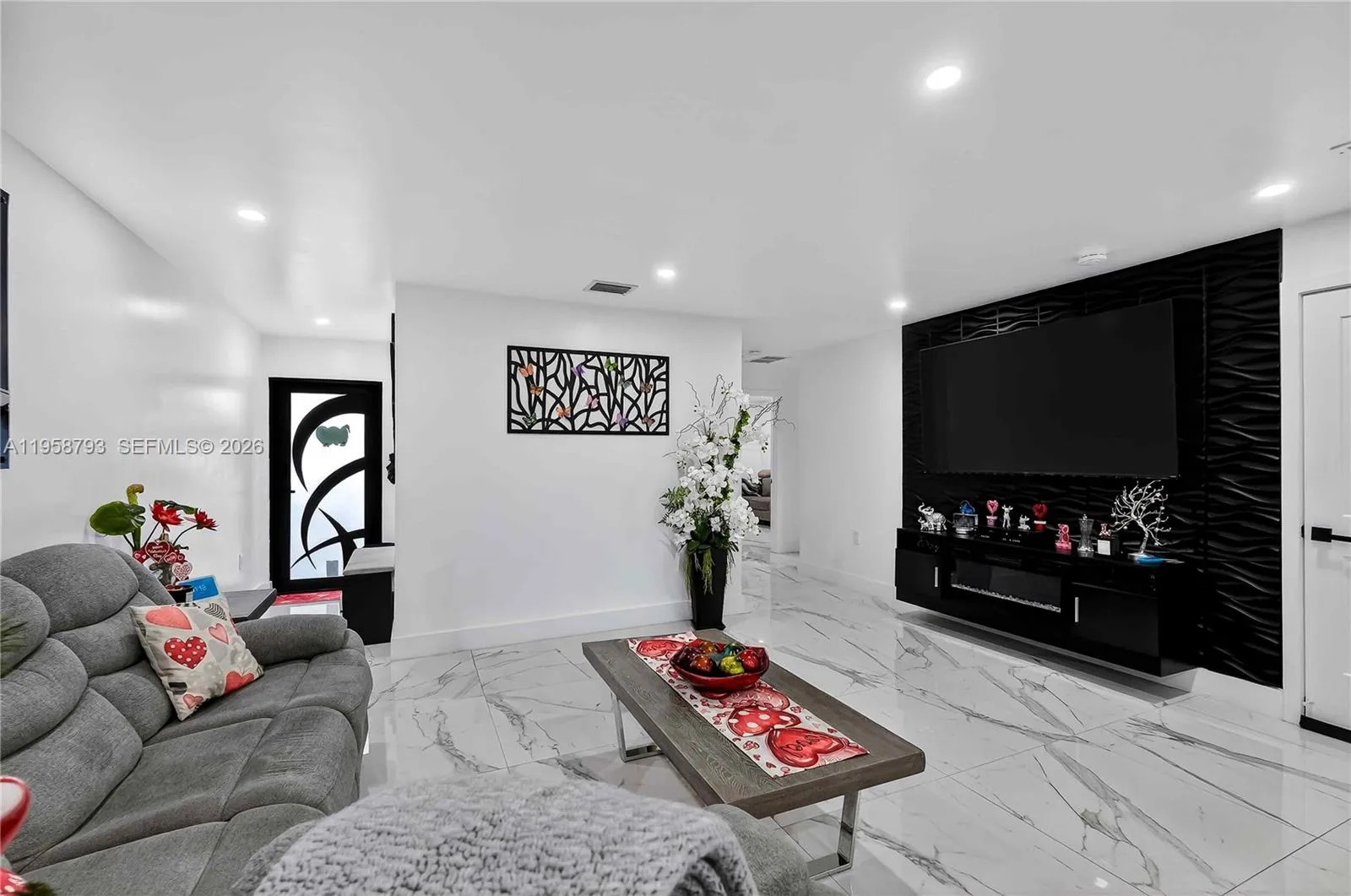 1594 W 73rd St, Hialeah, Florida 33014, Hialeah, Florida 33014, 3 Bedrooms Bedrooms, ,2 BathroomsBathrooms,Residential,For Sale,1594 W 73rd St, Hialeah, Florida 33014,A11958793