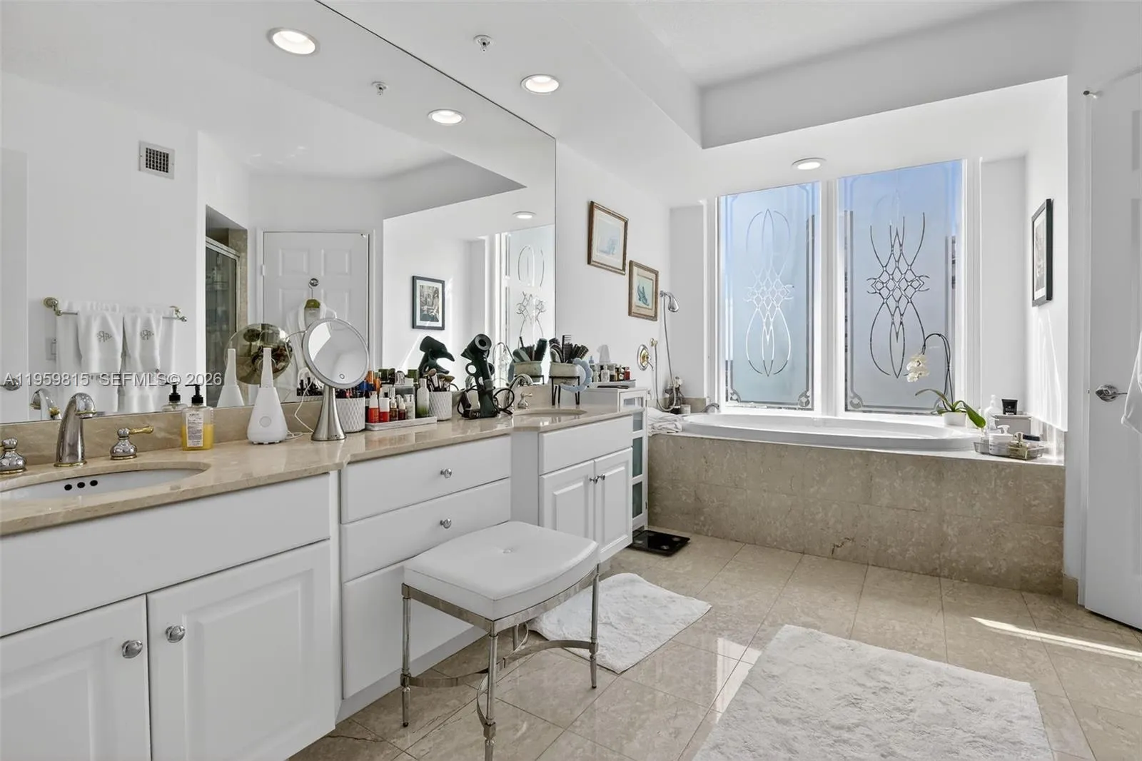 3370 Hidden Bay Dr 2715, Aventura, Florida 33180, Aventura, Florida 33180, 3 Bedrooms Bedrooms, ,3 BathroomsBathrooms,Residential,For Sale,3370 Hidden Bay Dr 2715, Aventura, Florida 33180,A11959815