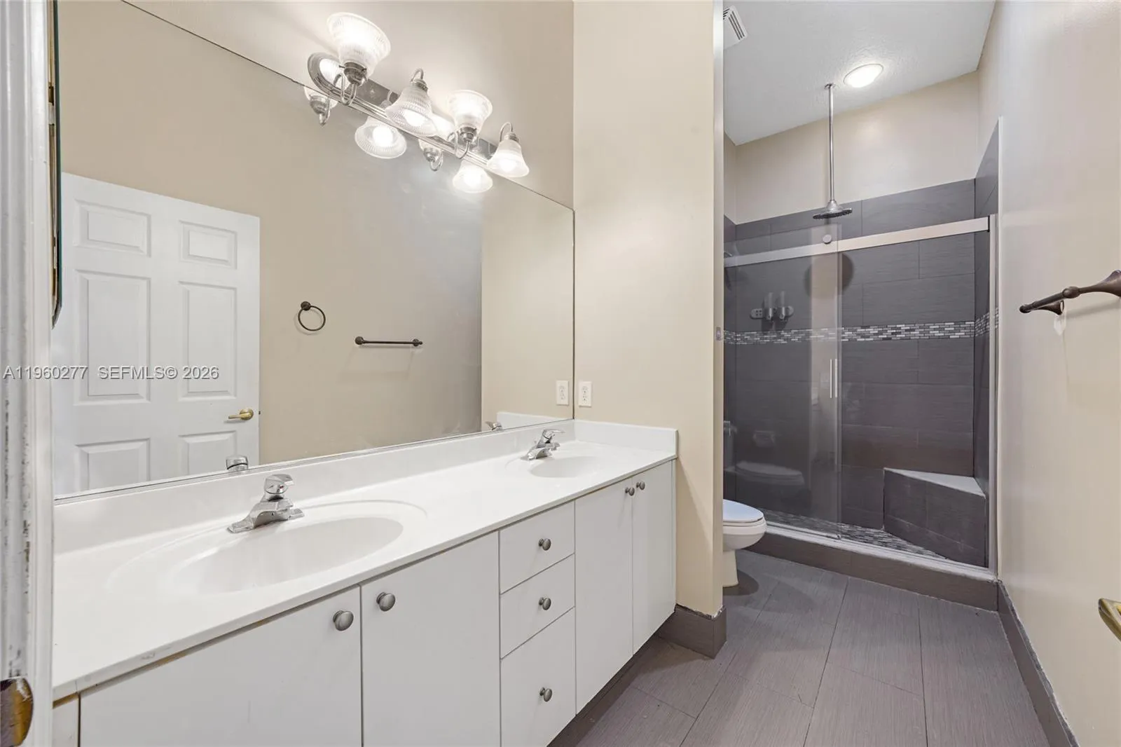 15989 Sw 14th St, Pembroke Pines, Florida 33027, Pembroke Pines, Florida 33027, 4 Bedrooms Bedrooms, ,3 BathroomsBathrooms,Residential,For Sale,15989 Sw 14th St, Pembroke Pines, Florida 33027,A11960277