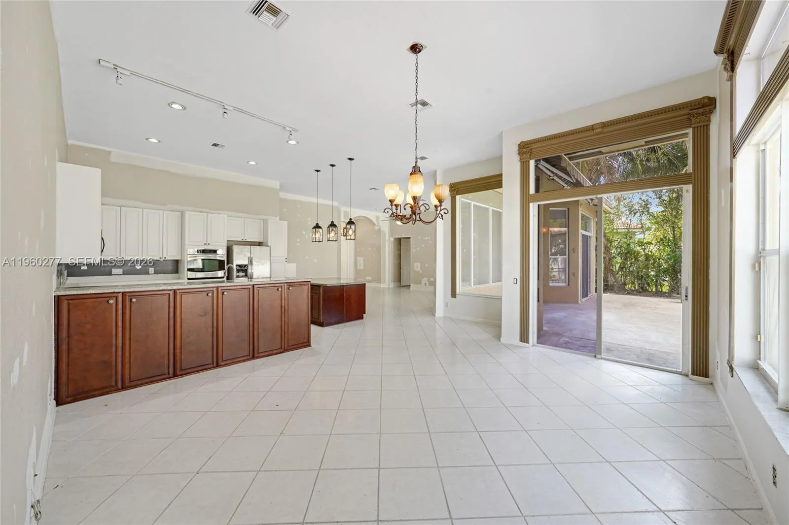 15989 Sw 14th St, Pembroke Pines, Florida 33027, Pembroke Pines, Florida 33027, 4 Bedrooms Bedrooms, ,3 BathroomsBathrooms,Residential,For Sale,15989 Sw 14th St, Pembroke Pines, Florida 33027,A11960277