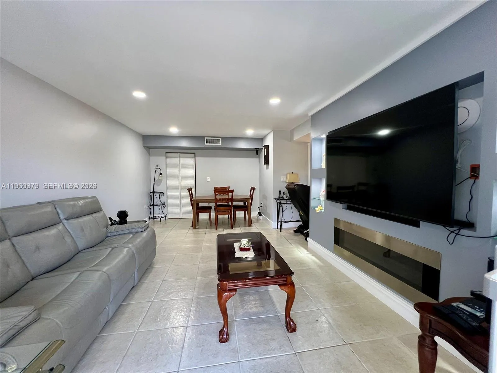 4255 N University Dr 304, Sunrise, Florida 33351, Sunrise, Florida 33351, 2 Bedrooms Bedrooms, ,2 BathroomsBathrooms,Residential,For Sale,4255 N University Dr 304, Sunrise, Florida 33351,A11960379