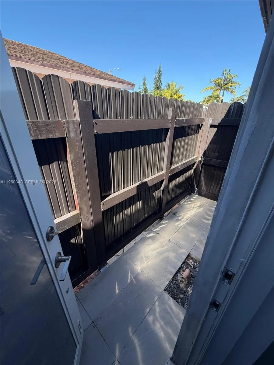 11448 Sw 185th Ter, Miami, Florida 33157, Miami, Florida 33157, 1 Bedroom Bedrooms, ,1 BathroomBathrooms,Residential Lease,For Rent,11448 Sw 185th Ter, Miami, Florida 33157,A11960348