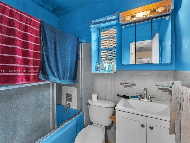 1355 Ne 200th Ter, Miami, Florida 33179, Miami, Florida 33179, 4 Bedrooms Bedrooms, ,2 BathroomsBathrooms,Residential,For Sale,1355 Ne 200th Ter, Miami, Florida 33179,A11959228