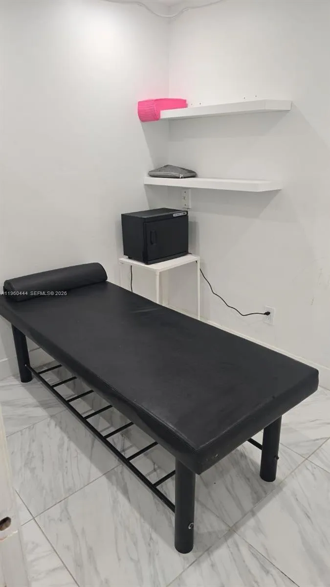 Miami Beach, Florida 33139, ,Commercial Lease,For Rent,A11960444