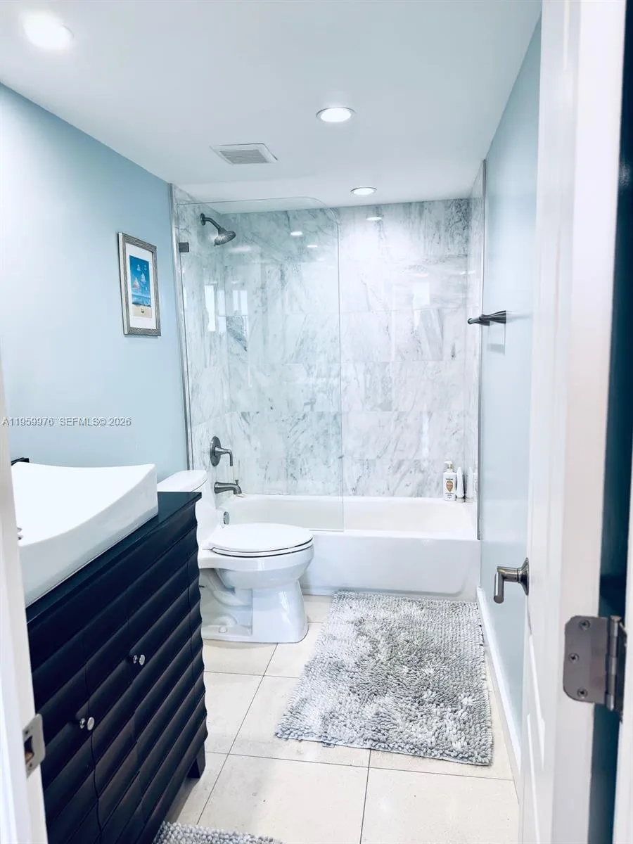 1900 Sunset Harbour Dr 1009, Miami Beach, Florida, Miami Beach, Florida 33139, 2 Bedrooms Bedrooms, ,2 BathroomsBathrooms,Residential,For Sale,1900 Sunset Harbour Dr 1009, Miami Beach, Florida ,A11959976