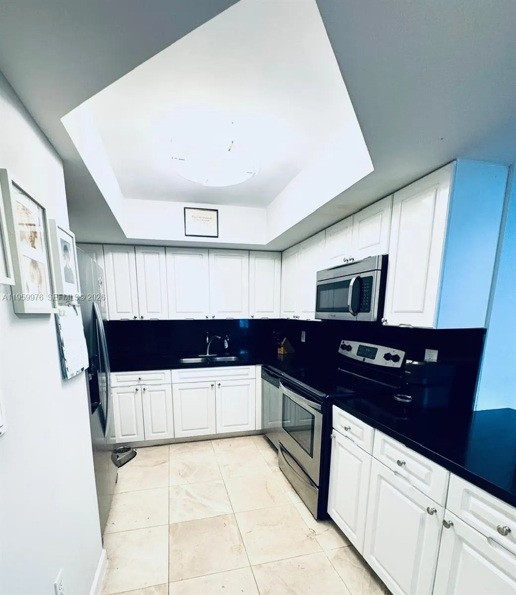 1900 Sunset Harbour Dr 1009, Miami Beach, Florida, Miami Beach, Florida 33139, 2 Bedrooms Bedrooms, ,2 BathroomsBathrooms,Residential,For Sale,1900 Sunset Harbour Dr 1009, Miami Beach, Florida ,A11959976