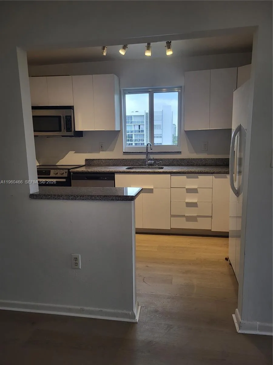 1020 94th St 503, Bay Harbor Islands, Florida 3315, Bay Harbor Islands, Florida 33154, 2 Bedrooms Bedrooms, ,2 BathroomsBathrooms,Residential Lease,For Rent,1020 94th St 503, Bay Harbor Islands, Florida 3315,A11960466