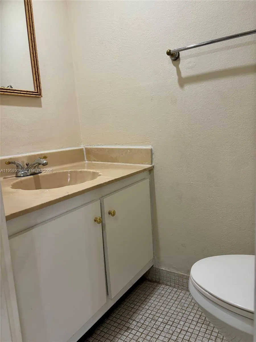 1800 Sw 81st Ave 1112, North Lauderdale, Florida 3, North Lauderdale, Florida 33068, 1 Bedroom Bedrooms, ,1 BathroomBathrooms,Residential Lease,For Rent,1800 Sw 81st Ave 1112, North Lauderdale, Florida 3,A11959308