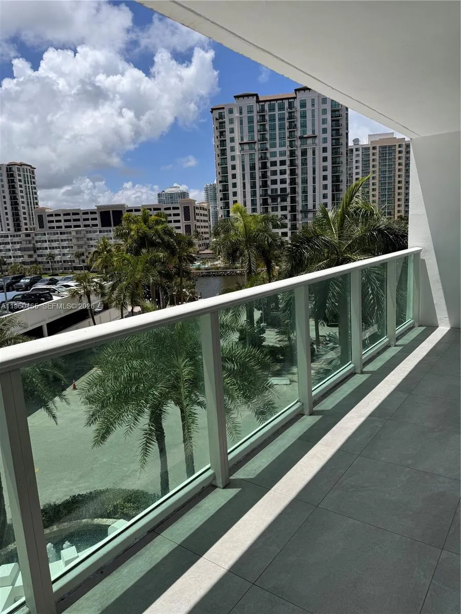 100 Bayview Dr 401, Sunny Isles Beach, Florida 331, Sunny Isles Beach, Florida 33160, 2 Bedrooms Bedrooms, ,2 BathroomsBathrooms,Residential,For Sale,100 Bayview Dr 401, Sunny Isles Beach, Florida 331,A11960465