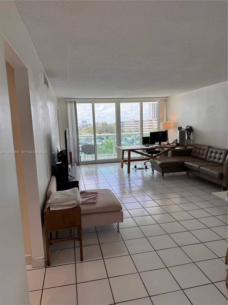 100 Bayview Dr 401, Sunny Isles Beach, Florida 331, Sunny Isles Beach, Florida 33160, 2 Bedrooms Bedrooms, ,2 BathroomsBathrooms,Residential,For Sale,100 Bayview Dr 401, Sunny Isles Beach, Florida 331,A11960465