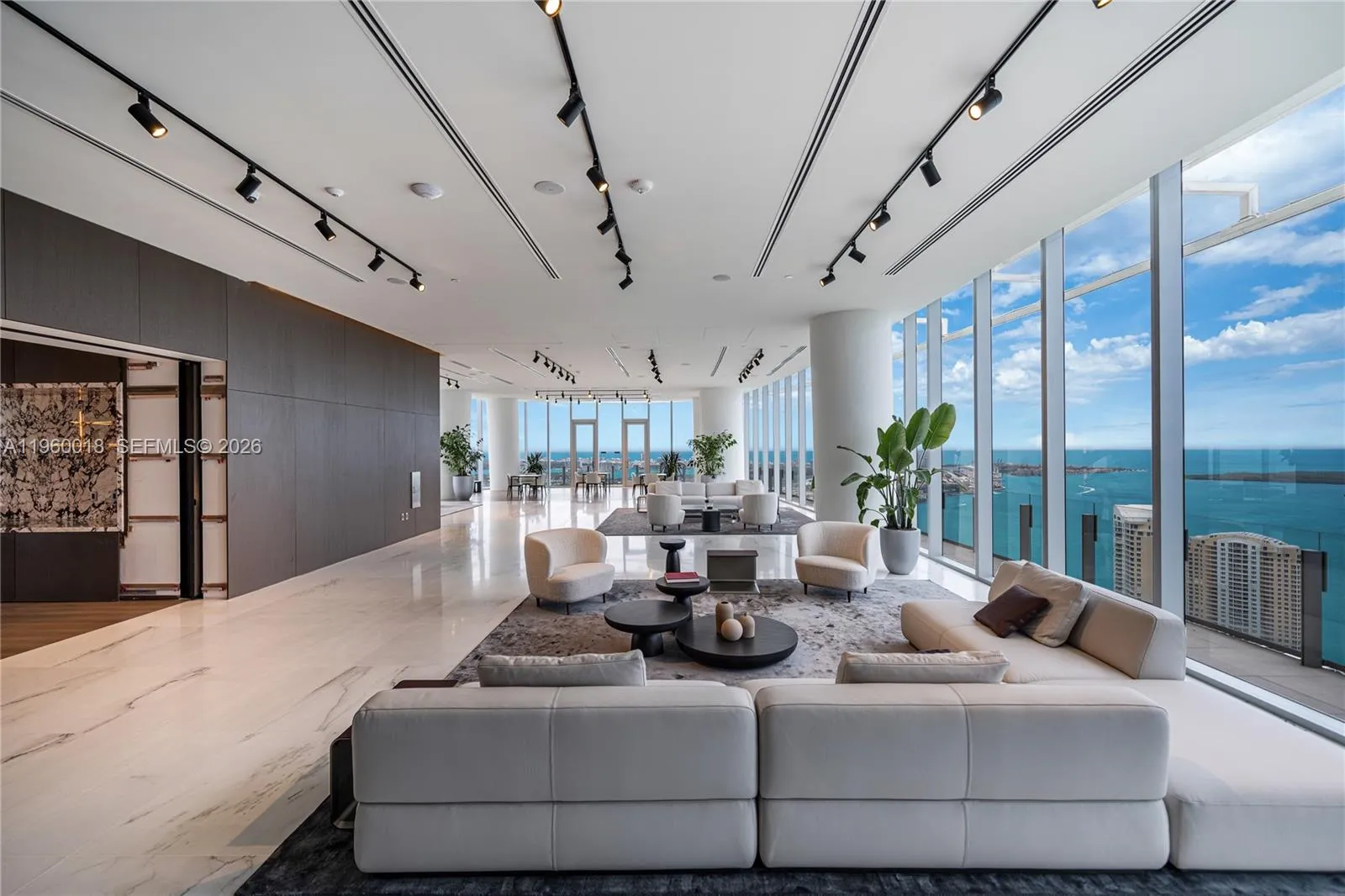 300 Biscayne Blvd Way 2009, Miami, Florida 33131, Miami, Florida 33131, 2 Bedrooms Bedrooms, ,2 BathroomsBathrooms,Residential,For Sale,300 Biscayne Blvd Way 2009, Miami, Florida 33131,A11960018