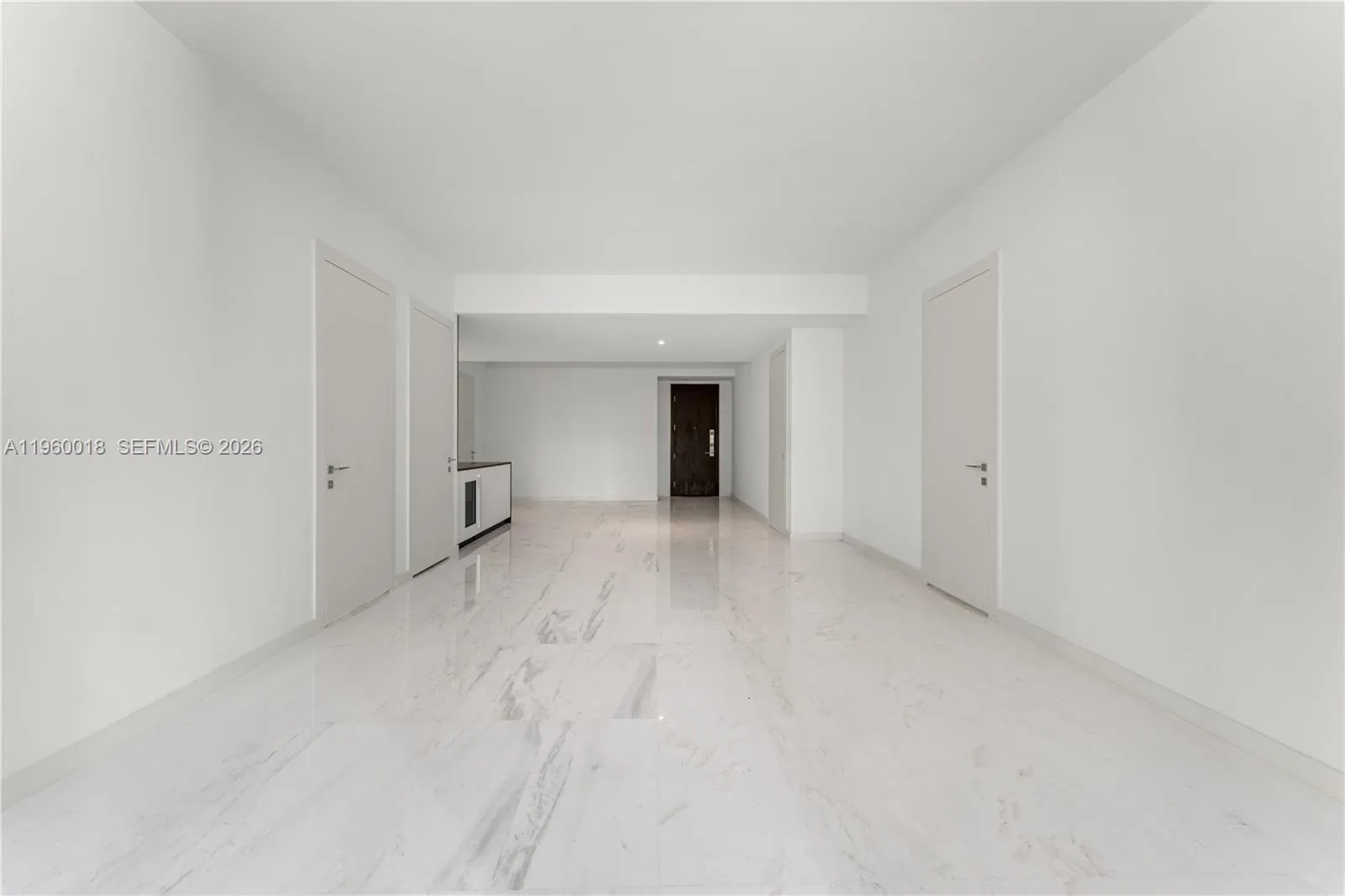 300 Biscayne Blvd Way 2009, Miami, Florida 33131, Miami, Florida 33131, 2 Bedrooms Bedrooms, ,2 BathroomsBathrooms,Residential,For Sale,300 Biscayne Blvd Way 2009, Miami, Florida 33131,A11960018