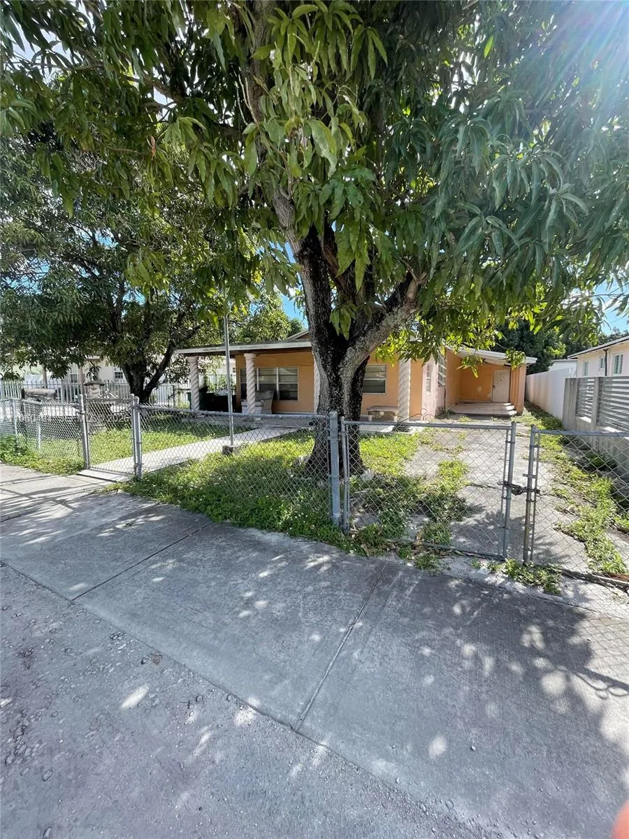 3630 Nw 98th St, Miami, Florida 33147, Miami, Florida 33147, 3 Bedrooms Bedrooms, 3 Rooms Rooms,1 BathroomBathrooms,Residential,For Sale,3630 Nw 98th St, Miami, Florida 33147,A11960494