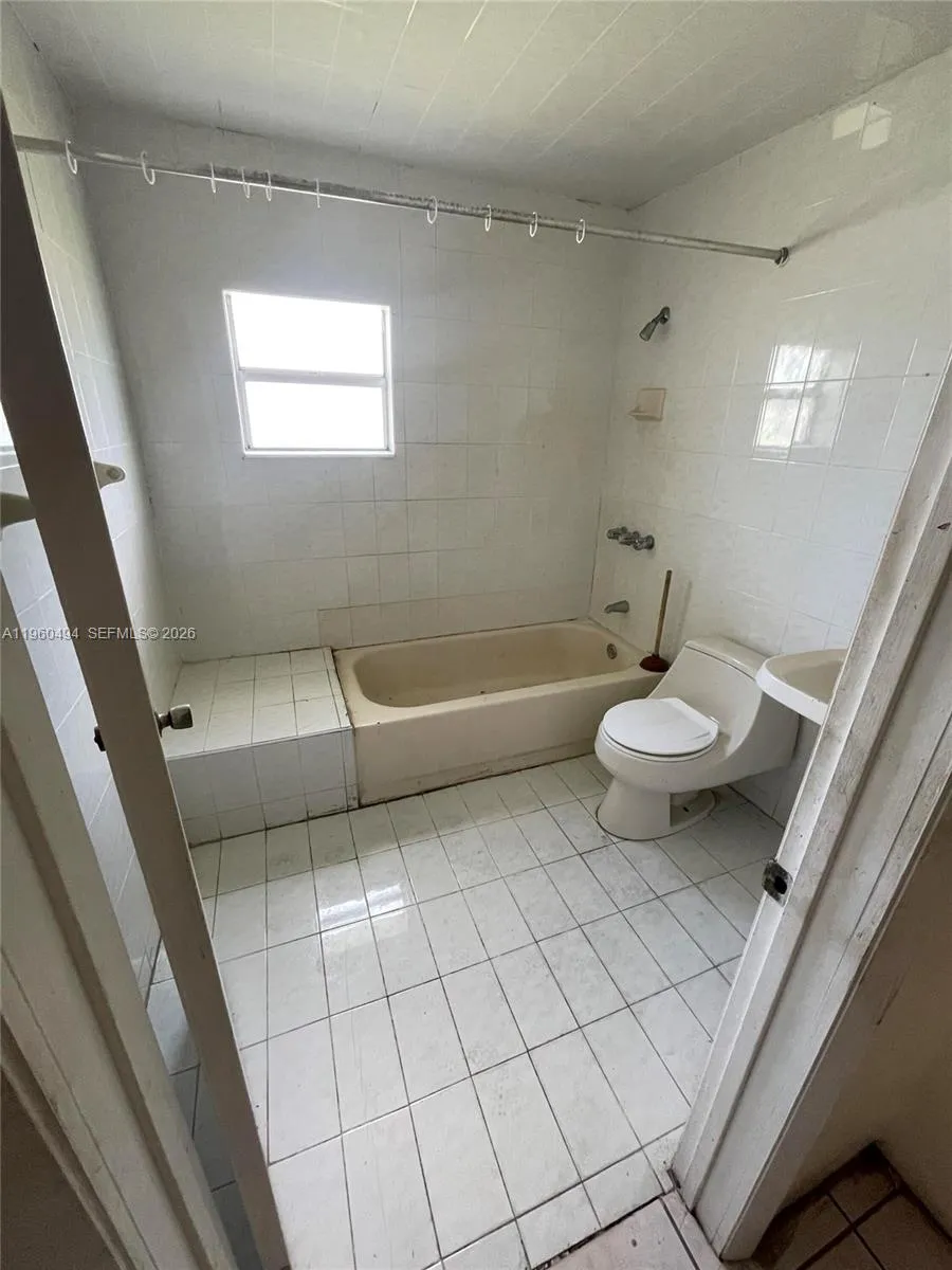 3630 Nw 98th St, Miami, Florida 33147, Miami, Florida 33147, 3 Bedrooms Bedrooms, 3 Rooms Rooms,1 BathroomBathrooms,Residential,For Sale,3630 Nw 98th St, Miami, Florida 33147,A11960494