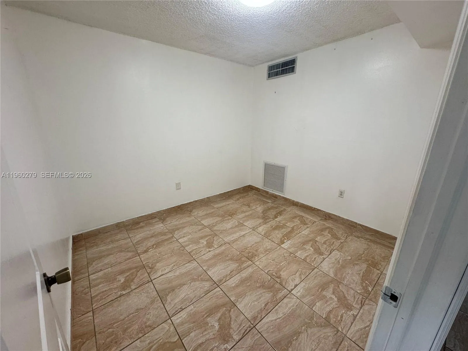 20337 Ne 2nd Ave 18, Miami, Florida 33179, Miami, Florida 33179, 1 Bedroom Bedrooms, ,1 BathroomBathrooms,Residential,For Sale,20337 Ne 2nd Ave 18, Miami, Florida 33179,A11960279