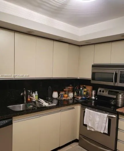 Aventura, Florida 33160, 2 Bedrooms Bedrooms, ,2 BathroomsBathrooms,Residential Lease,For Rent,A11955058