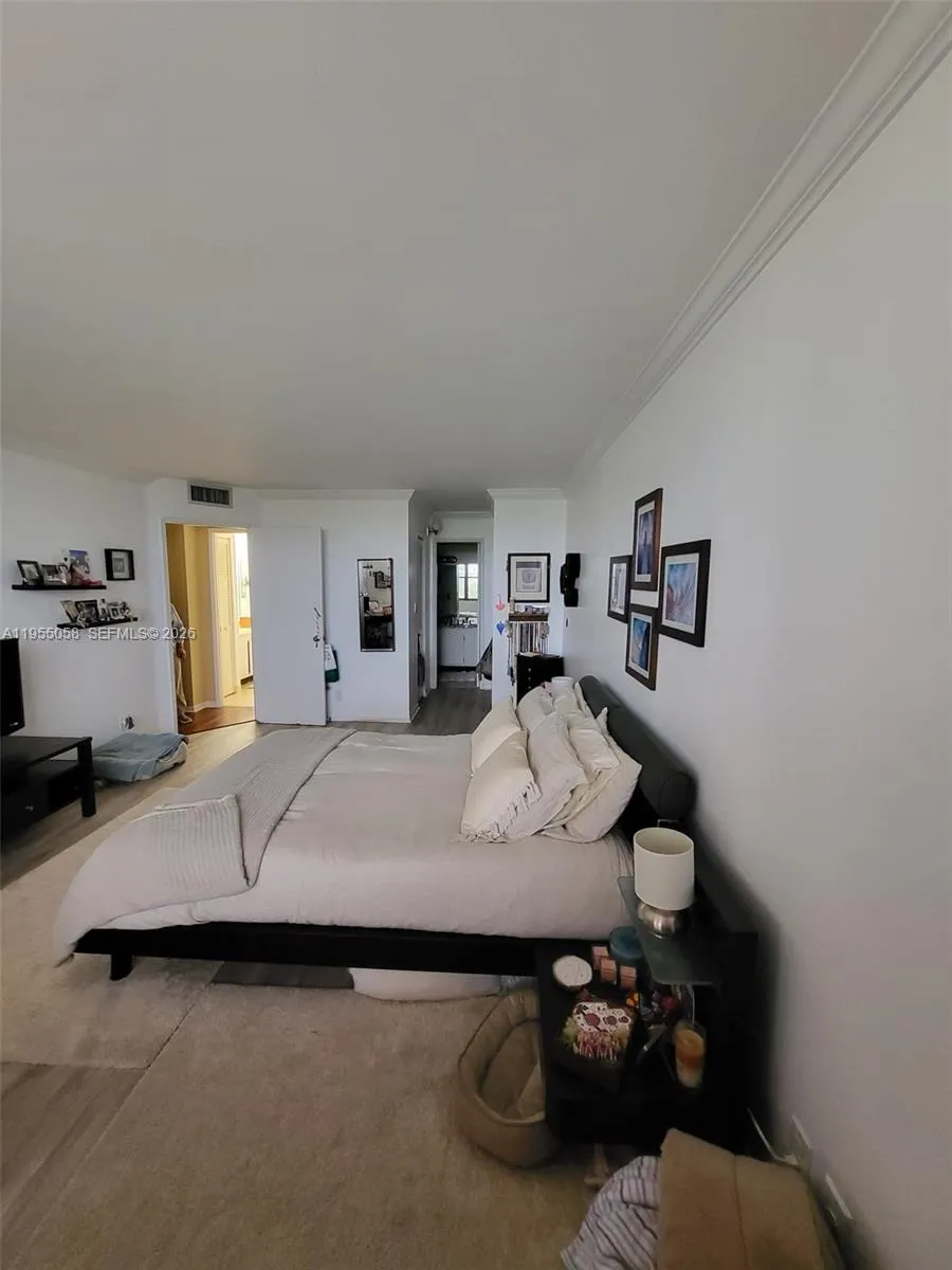 Aventura, Florida 33160, 2 Bedrooms Bedrooms, ,2 BathroomsBathrooms,Residential Lease,For Rent,A11955058