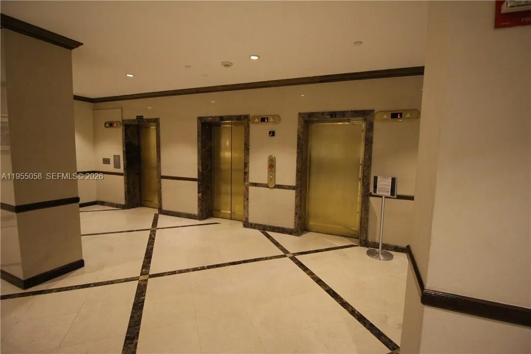 Aventura, Florida 33160, 2 Bedrooms Bedrooms, ,2 BathroomsBathrooms,Residential Lease,For Rent,A11955058