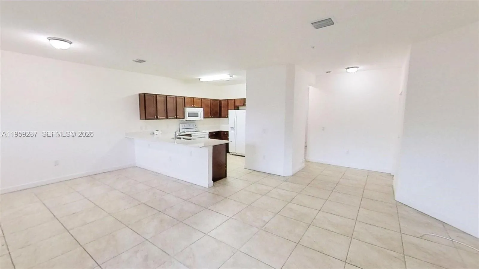 230 Nw 109th Ave 103, Miami, Florida 33172, Miami, Florida 33172, 3 Bedrooms Bedrooms, ,2 BathroomsBathrooms,Residential Lease,For Rent,230 Nw 109th Ave 103, Miami, Florida 33172,A11959287