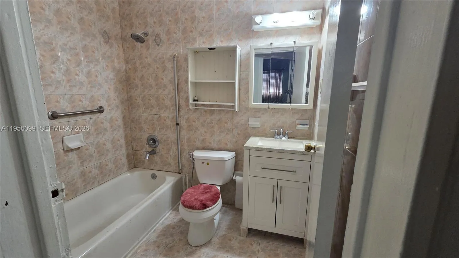 2764 Nw 31st St, Miami, Florida 33142, Miami, Florida 33142, 2 Bedrooms Bedrooms, ,1 BathroomBathrooms,Residential,For Sale,2764 Nw 31st St, Miami, Florida 33142,A11956099