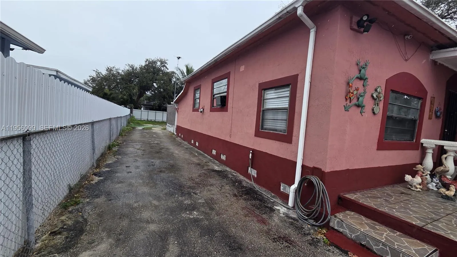 2764 Nw 31st St, Miami, Florida 33142, Miami, Florida 33142, 2 Bedrooms Bedrooms, ,1 BathroomBathrooms,Residential,For Sale,2764 Nw 31st St, Miami, Florida 33142,A11956099