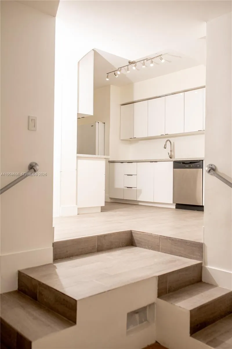 1700 Cortez St, Coral Gables, Florida 33134, Coral Gables, Florida 33134, 3 Bedrooms Bedrooms, ,3 BathroomsBathrooms,Residential,For Sale,1700 Cortez St, Coral Gables, Florida 33134,A11958656