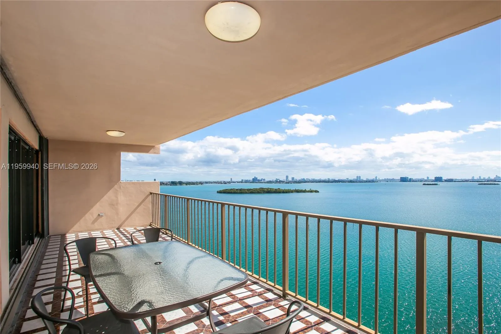 1800 Ne 114th St 1704, Miami, Florida 33181, Miami, Florida 33181, 2 Bedrooms Bedrooms, ,3 BathroomsBathrooms,Residential Lease,For Rent,1800 Ne 114th St 1704, Miami, Florida 33181,A11959940
