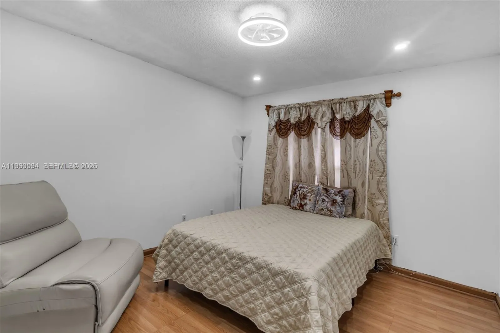 2590 Se 7th Pl, Homestead, Florida 33033, Homestead, Florida 33033, 2 Bedrooms Bedrooms, ,2 BathroomsBathrooms,Residential,For Sale,2590 Se 7th Pl, Homestead, Florida 33033,A11960594