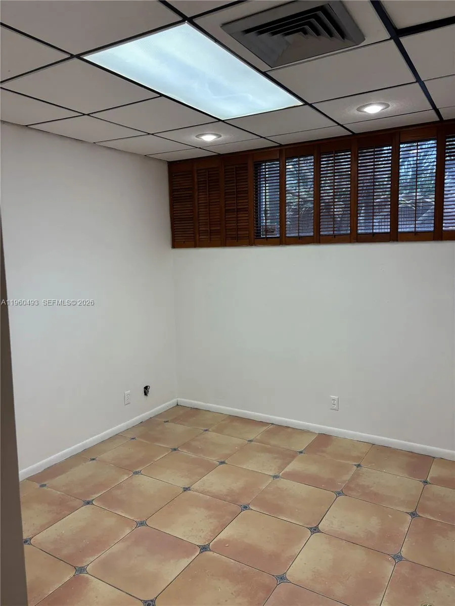 7800 W Oakland Park Blvd Bld-b #102, Sunrise, Flor, Sunrise, Florida 33351, ,Commercial Sale,For Sale,7800 W Oakland Park Blvd Bld-b #102, Sunrise, Flor,A11960493