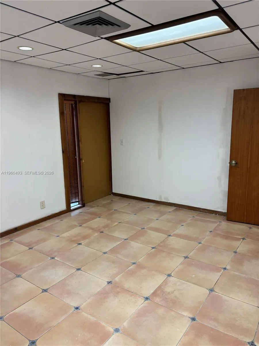 7800 W Oakland Park Blvd Bld-b #102, Sunrise, Flor, Sunrise, Florida 33351, ,Commercial Sale,For Sale,7800 W Oakland Park Blvd Bld-b #102, Sunrise, Flor,A11960493