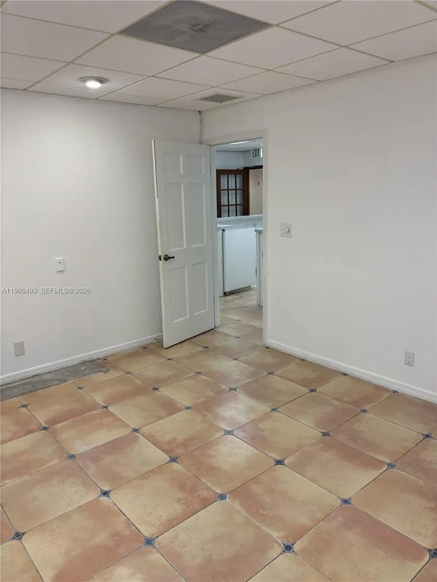7800 W Oakland Park Blvd Bld-b #102, Sunrise, Flor, Sunrise, Florida 33351, ,Commercial Sale,For Sale,7800 W Oakland Park Blvd Bld-b #102, Sunrise, Flor,A11960493