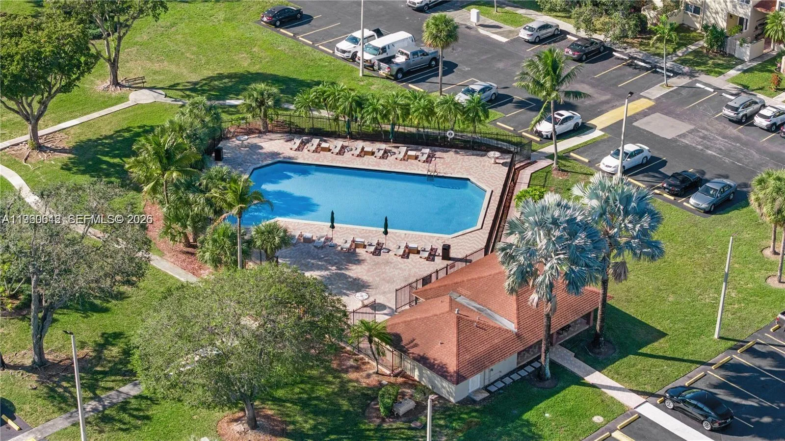 14273 Kendale Lakes Cir, Miami, Florida 33183, Miami, Florida 33183, 3 Bedrooms Bedrooms, ,3 BathroomsBathrooms,Residential,For Sale,14273 Kendale Lakes Cir, Miami, Florida 33183,A11960612