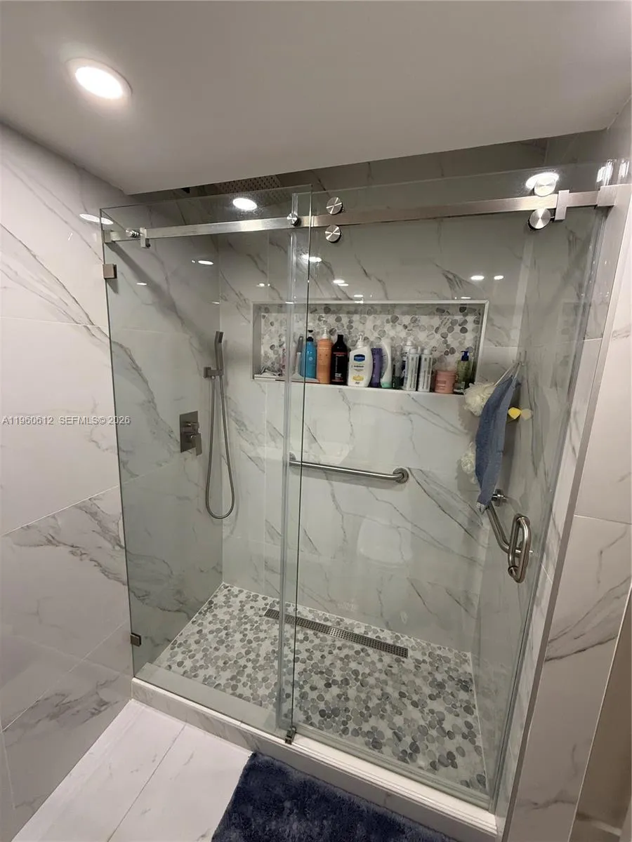 14273 Kendale Lakes Cir, Miami, Florida 33183, Miami, Florida 33183, 3 Bedrooms Bedrooms, ,3 BathroomsBathrooms,Residential,For Sale,14273 Kendale Lakes Cir, Miami, Florida 33183,A11960612