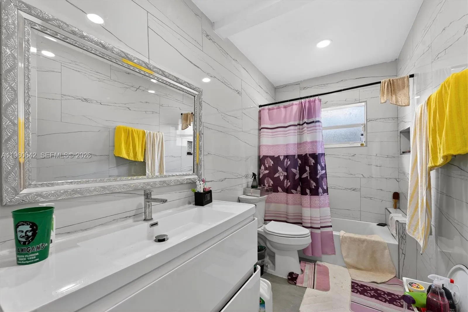 20 Ne 215th St, Miami Gardens, Florida 33179, Miami Gardens, Florida 33179, 3 Bedrooms Bedrooms, ,2 BathroomsBathrooms,Residential,For Sale,20 Ne 215th St, Miami Gardens, Florida 33179,A11960642