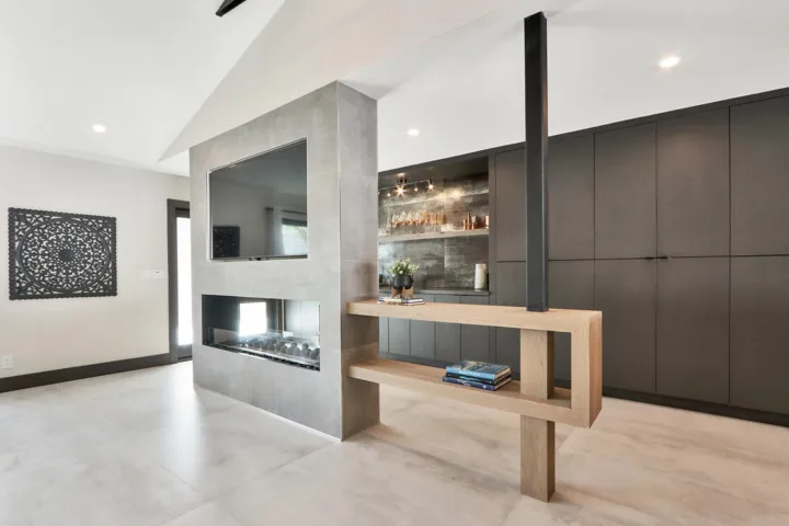 Double sided fireplace