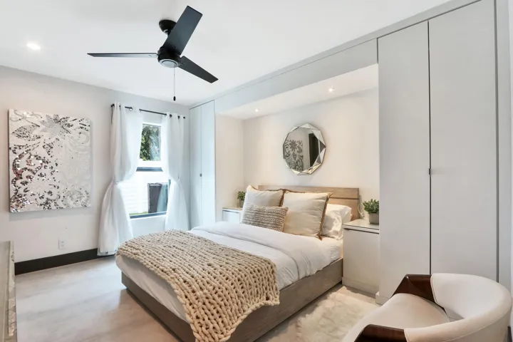 Guest bedroom