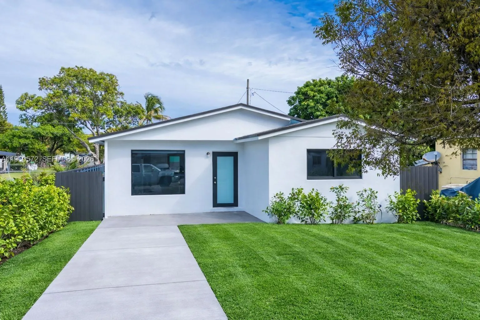 528 Nw 3rd Ct, Hallandale Beach, Florida 33009, Hallandale Beach, Florida 33009, 3 Bedrooms Bedrooms, ,2 BathroomsBathrooms,Residential,For Sale,528 Nw 3rd Ct, Hallandale Beach, Florida 33009,A11960572