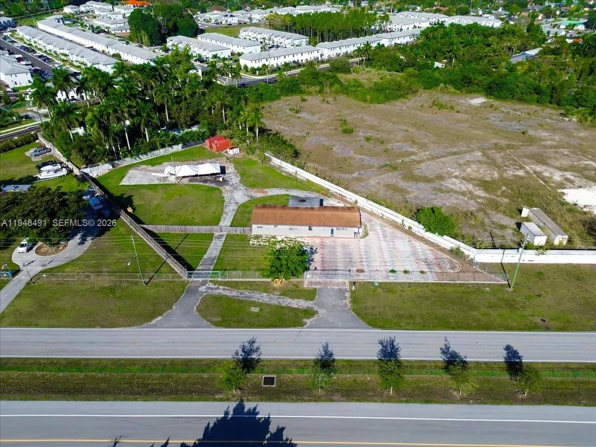 29170 Old Dixie Hwy, Homestead, Florida 33033, Homestead, Florida 33033, 4 Bedrooms Bedrooms, ,2 BathroomsBathrooms,Residential,For Sale,29170 Old Dixie Hwy, Homestead, Florida 33033,A11948491