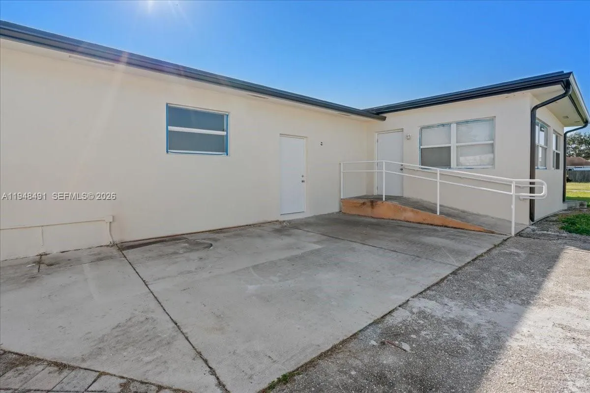 29170 Old Dixie Hwy, Homestead, Florida 33033, Homestead, Florida 33033, 4 Bedrooms Bedrooms, ,2 BathroomsBathrooms,Residential,For Sale,29170 Old Dixie Hwy, Homestead, Florida 33033,A11948491