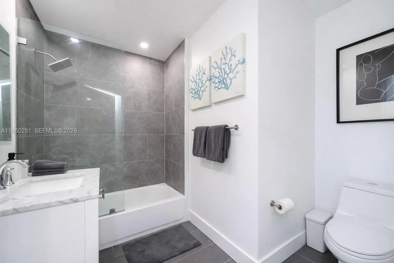 2129 Washington Ave 205, Miami Beach, Florida 3313, Miami Beach, Florida 33139, 1 Bedroom Bedrooms, ,1 BathroomBathrooms,Residential,For Sale,2129 Washington Ave 205, Miami Beach, Florida 3313,A11960251