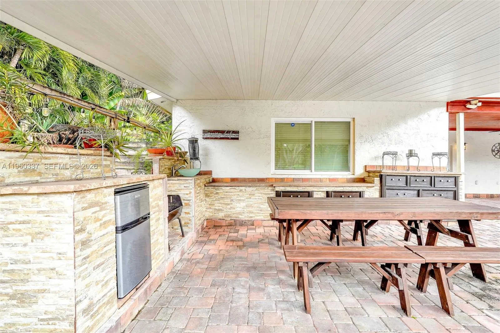 5021 Sw 168th Ave, Southwest Ranches, Florida 3333, Southwest Ranches, Florida 33331, 4 Bedrooms Bedrooms, ,2 BathroomsBathrooms,Residential,For Sale,5021 Sw 168th Ave, Southwest Ranches, Florida 3333,A11960337