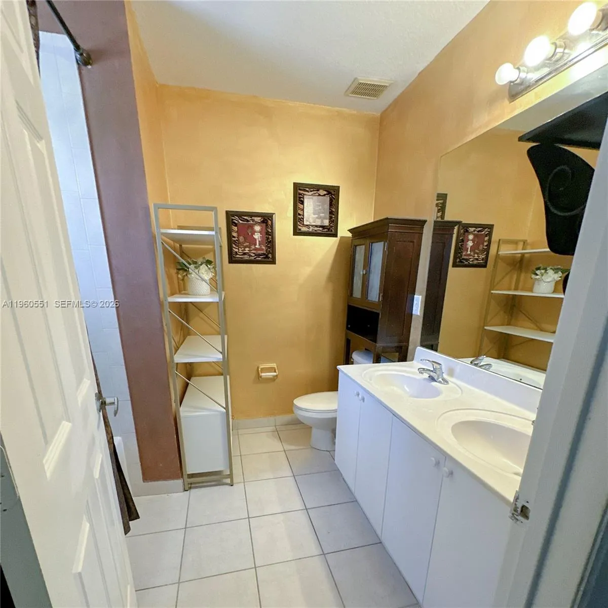 14170 Sw 260th St 103, Homestead, Florida 33032, Homestead, Florida 33032, 3 Bedrooms Bedrooms, ,2 BathroomsBathrooms,Residential,For Sale,14170 Sw 260th St 103, Homestead, Florida 33032,A11960551