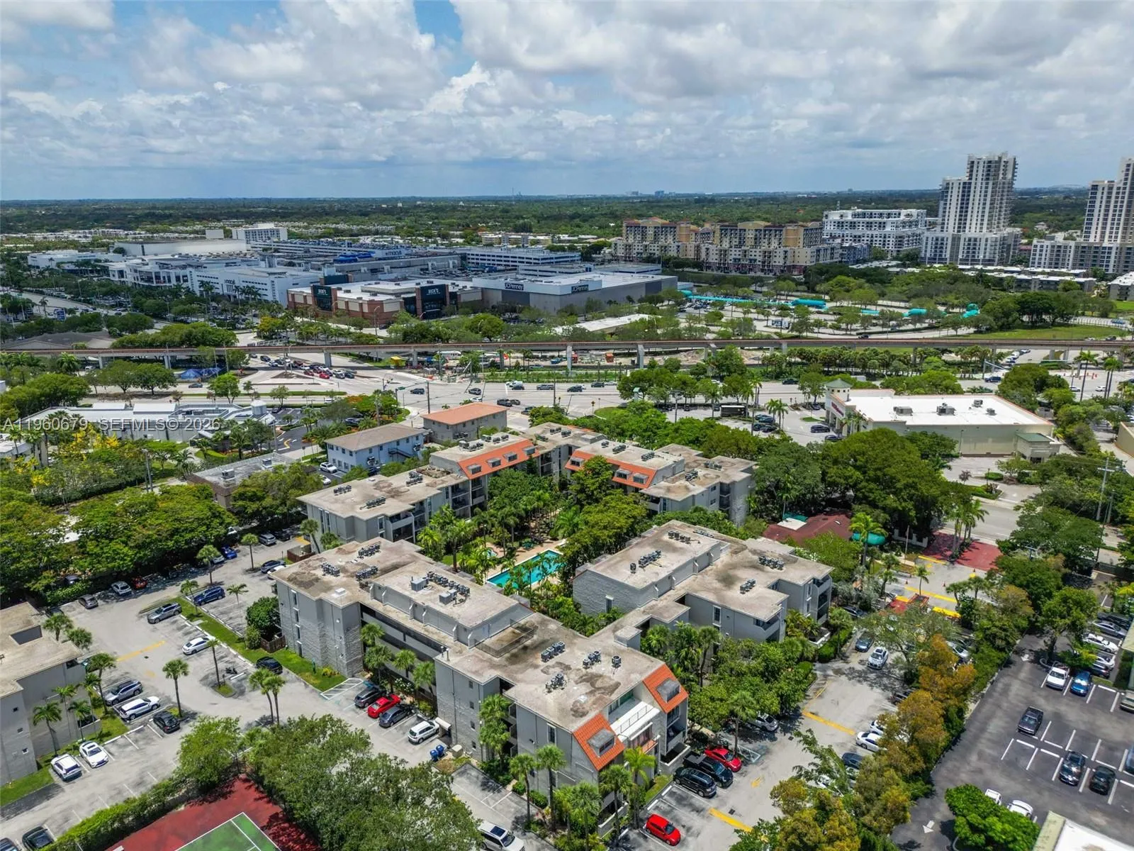6900 N Kendall Dr A303, Pinecrest, Florida 33156, Pinecrest, Florida 33156, 1 Bedroom Bedrooms, ,1 BathroomBathrooms,Residential,For Sale,6900 N Kendall Dr A303, Pinecrest, Florida 33156,A11960679