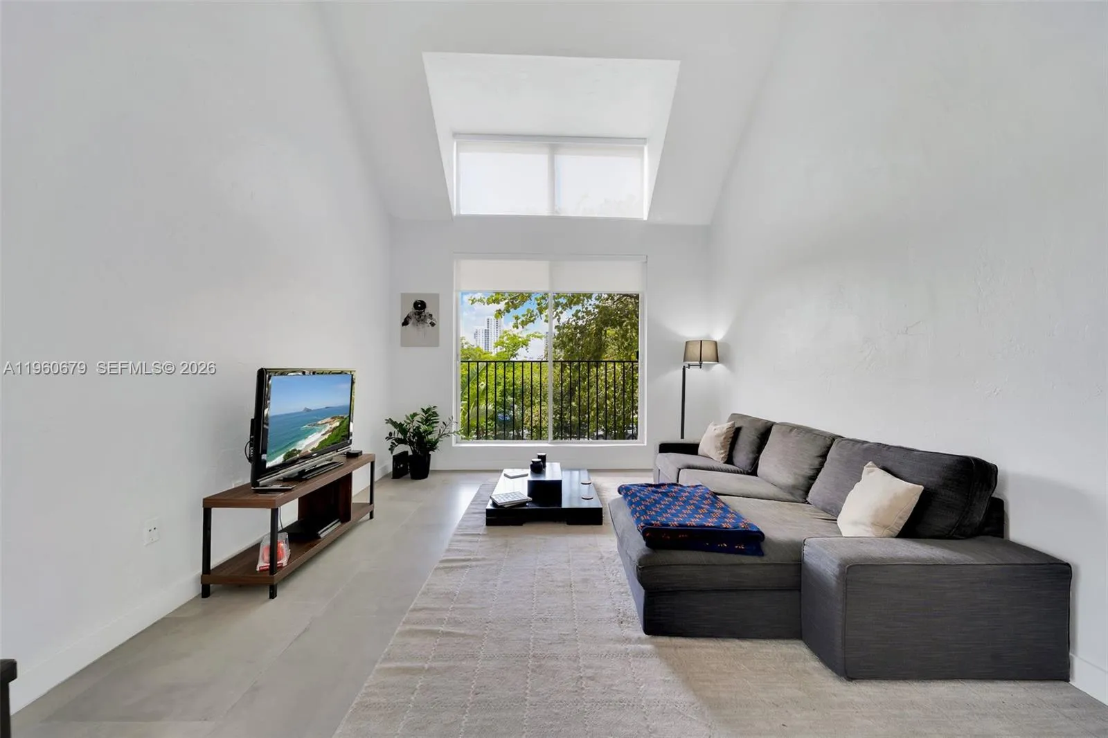 6900 N Kendall Dr A303, Pinecrest, Florida 33156, Pinecrest, Florida 33156, 1 Bedroom Bedrooms, ,1 BathroomBathrooms,Residential,For Sale,6900 N Kendall Dr A303, Pinecrest, Florida 33156,A11960679