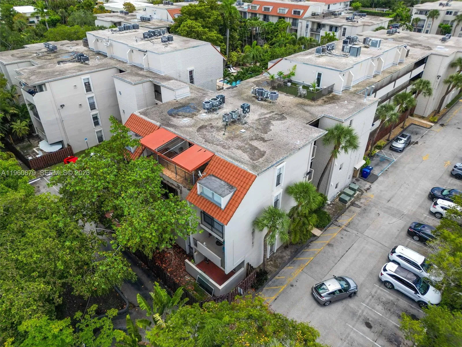 6900 N Kendall Dr A303, Pinecrest, Florida 33156, Pinecrest, Florida 33156, 1 Bedroom Bedrooms, ,1 BathroomBathrooms,Residential,For Sale,6900 N Kendall Dr A303, Pinecrest, Florida 33156,A11960679